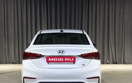 Hyundai Solaris II рестайлинг, 2018 год, 999 000 рублей, 13 фотография