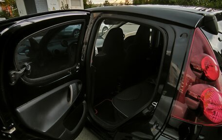 Peugeot 107 I рестайлинг, 2013 год, 520 000 рублей, 10 фотография