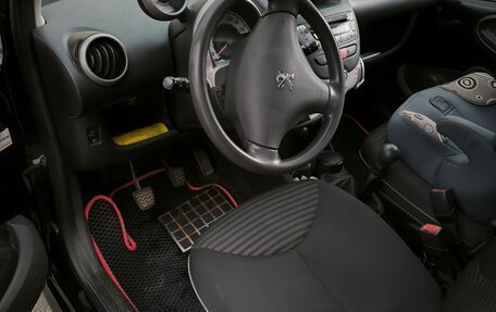 Peugeot 107 I рестайлинг, 2013 год, 520 000 рублей, 13 фотография