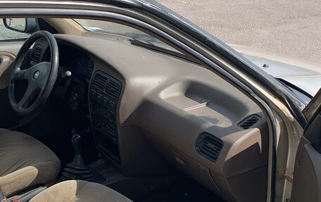 Nissan Primera II рестайлинг, 1992 год, 150 000 рублей, 7 фотография