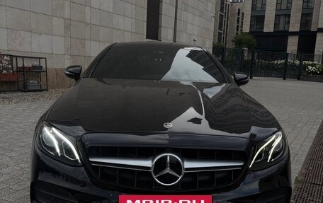 Mercedes-Benz E-Класс, 2019 год, 4 050 000 рублей, 2 фотография