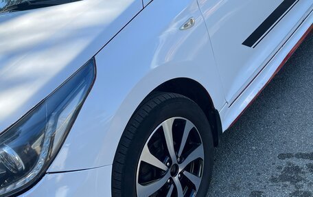 Hyundai Solaris II рестайлинг, 2019 год, 1 000 000 рублей, 5 фотография