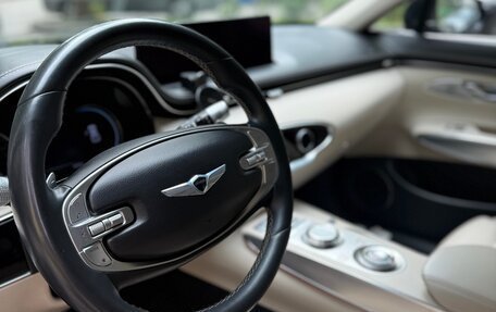 Genesis GV70, 2021 год, 3 650 000 рублей, 9 фотография