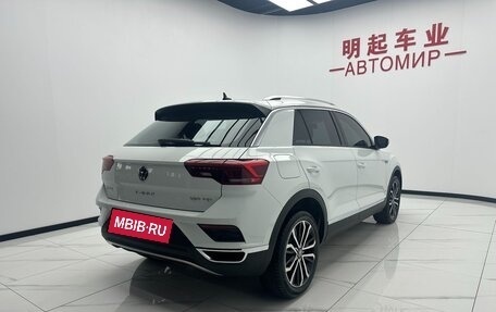 Volkswagen T-Roc I, 2022 год, 1 580 000 рублей, 4 фотография