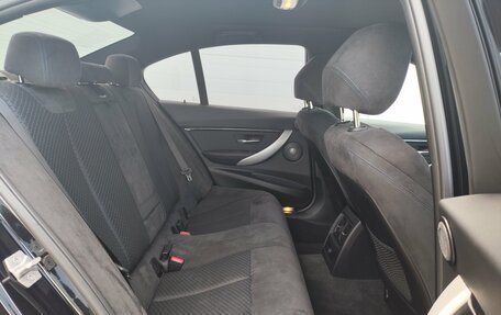 BMW 3 серия, 2017 год, 1 749 000 рублей, 16 фотография