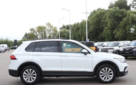 Volkswagen Tiguan II, 2022 год, 2 840 000 рублей, 4 фотография
