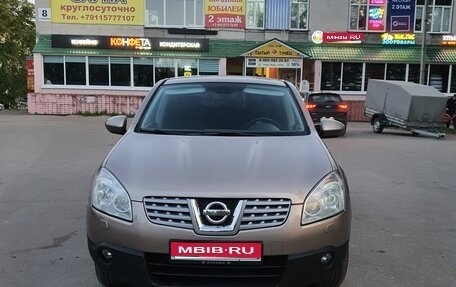 Nissan Qashqai, 2010 год, 850 000 рублей, 1 фотография