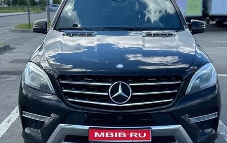 Mercedes-Benz M-Класс, 2014 год, 1 900 000 рублей, 1 фотография