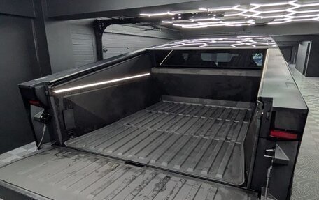 Tesla Cybertruck, 2024 год, 8 фотография