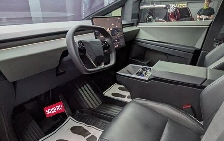 Tesla Cybertruck, 2024 год, 6 фотография