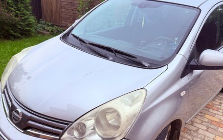 Nissan Note II рестайлинг, 2011 год, 580 000 рублей, 2 фотография