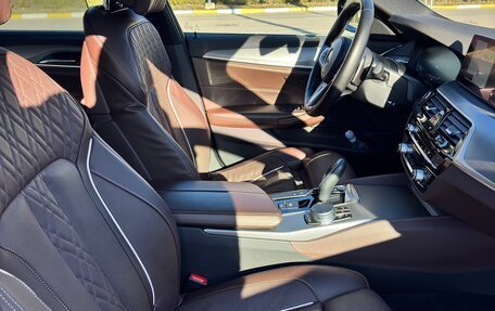 BMW 5 серия, 2018 год, 3 800 008 рублей, 9 фотография