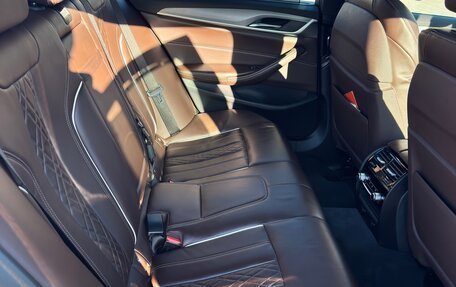BMW 5 серия, 2018 год, 3 800 008 рублей, 15 фотография