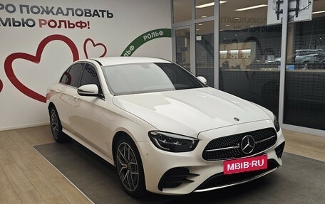 Mercedes-Benz E-Класс, 2020 год, 3 фотография
