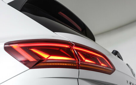 Volkswagen Touareg III, 2019 год, 4 390 000 рублей, 2 фотография