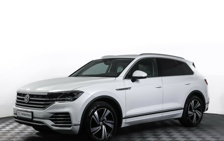 Volkswagen Touareg III, 2019 год, 4 390 000 рублей, 10 фотография