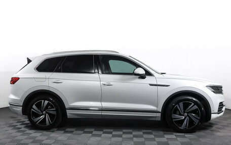 Volkswagen Touareg III, 2019 год, 4 390 000 рублей, 8 фотография