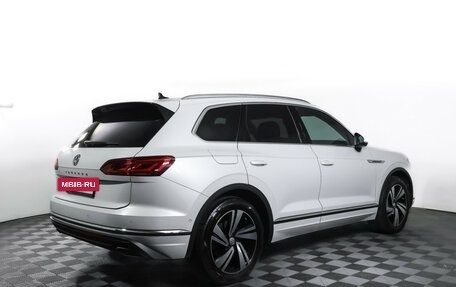 Volkswagen Touareg III, 2019 год, 4 390 000 рублей, 7 фотография