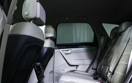 Volkswagen Touareg III, 2019 год, 4 390 000 рублей, 18 фотография