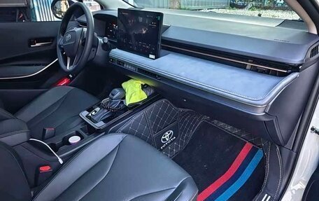 Toyota Corolla, 2026 год, 2 850 000 рублей, 10 фотография