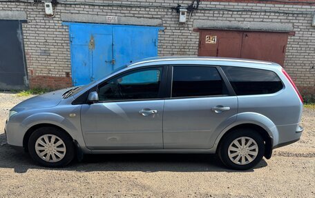 Ford Focus II рестайлинг, 2005 год, 430 000 рублей, 3 фотография