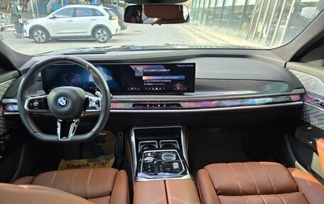BMW 7 серия, 2025 год, 15 330 000 рублей, 15 фотография