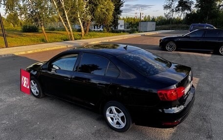 Volkswagen Jetta VI, 2013 год, 700 000 рублей, 8 фотография