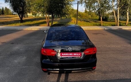 Volkswagen Jetta VI, 2013 год, 700 000 рублей, 7 фотография