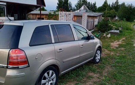 Opel Zafira B, 2008 год, 380 000 рублей, 4 фотография