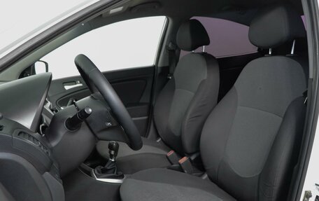 Hyundai Solaris II рестайлинг, 2013 год, 630 200 рублей, 10 фотография