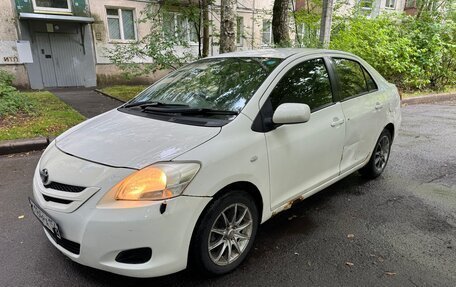 Toyota Belta, 2006 год, 320 000 рублей, 2 фотография
