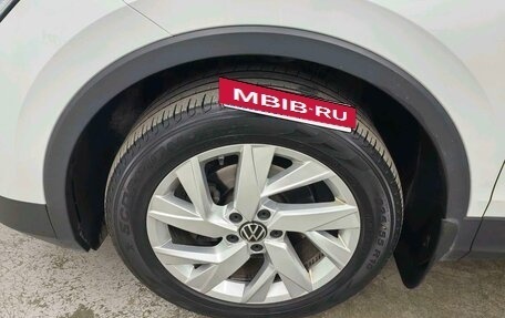 Volkswagen Tiguan II, 2021 год, 2 615 000 рублей, 13 фотография