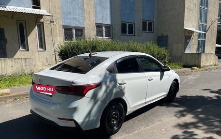 Hyundai Solaris II рестайлинг, 2018 год, 530 000 рублей, 4 фотография