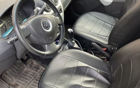 Renault Sandero I, 2014 год, 650 000 рублей, 5 фотография