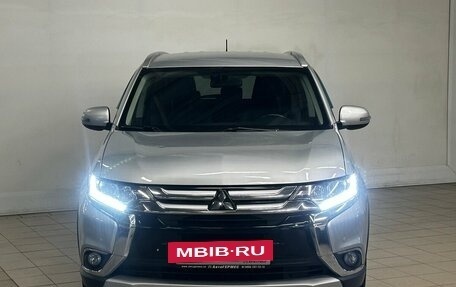 Mitsubishi Outlander III рестайлинг 3, 2015 год, 1 740 000 рублей, 2 фотография
