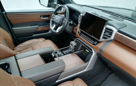 Toyota Tundra, 2021 год, 7 500 000 рублей, 9 фотография