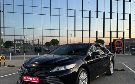 Toyota Camry, 2019 год, 3 050 000 рублей, 1 фотография