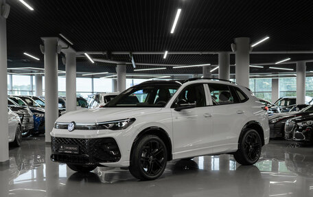 Volkswagen Tiguan, 2026 год, 4 900 000 рублей, 1 фотография