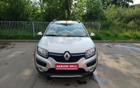 Renault Sandero II рестайлинг, 2017 год, 990 000 рублей, 1 фотография