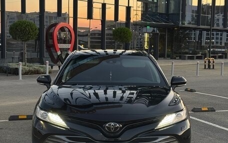 Toyota Camry, 2019 год, 3 050 000 рублей, 2 фотография