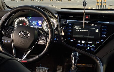 Toyota Camry, 2019 год, 3 050 000 рублей, 13 фотография