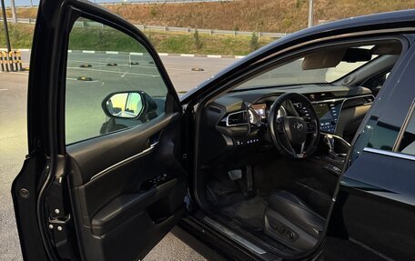 Toyota Camry, 2019 год, 3 050 000 рублей, 22 фотография