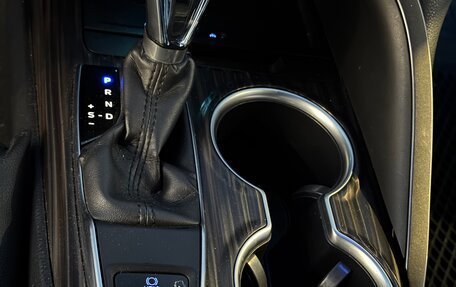 Toyota Camry, 2019 год, 3 050 000 рублей, 21 фотография