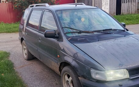 Mitsubishi Space Wagon III, 1993 год, 100 000 рублей, 2 фотография