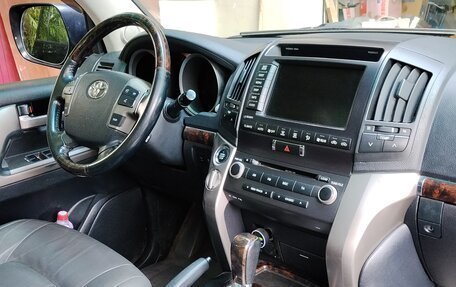 Toyota Land Cruiser 200, 2008 год, 2 670 000 рублей, 4 фотография