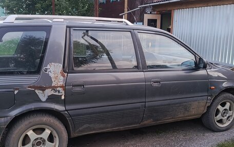 Mitsubishi Space Wagon III, 1993 год, 100 000 рублей, 5 фотография