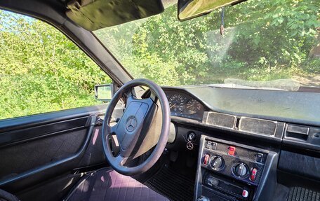 Mercedes-Benz E-Класс, 1994 год, 220 000 рублей, 7 фотография