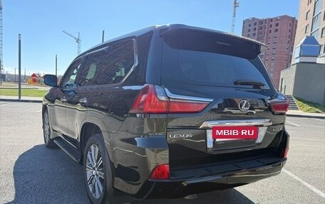 Lexus LX III, 2017 год, 7 900 000 рублей, 4 фотография