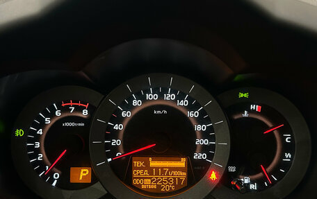 Toyota RAV4, 2011 год, 1 099 000 рублей, 23 фотография