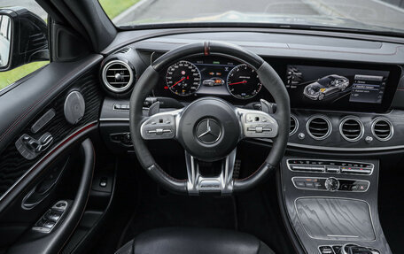 Mercedes-Benz E-Класс AMG, 2019 год, 4 900 000 рублей, 6 фотография